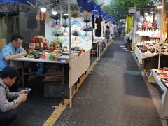-吴山路夜市