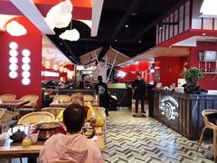 大堂-龙少爷碳火干锅(环球中心店)