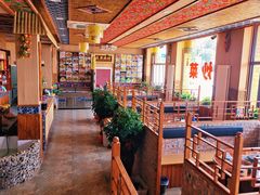 大堂-乡村木柴铁锅炖饭店