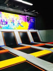 -蹦贝运动中心·蹦床·攀岩·闯关(龙岗店)