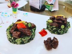 脆瓜炒雪花牛肉粒-香云轩·顺德菜(香云纱园林酒店店)