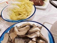 -霄汉牛三鲜湖北砂锅菜(万松园2店)