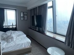 -上海龙之梦万丽酒店