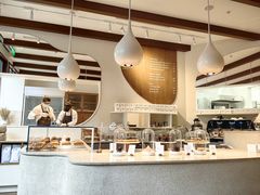 -VERIE BAKEHOUSE