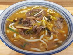 精选酸菜牛腱子面-陈八两面家(华孚写字楼店)