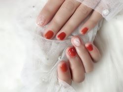 -Pink You美甲洗眉纹绣定制中心