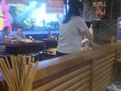 -洱火云南酸菜牛肉火锅(石景山当代商城店)