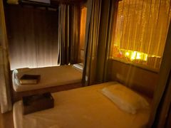 -泰·菩提树下[泰式按摩x精油SPAx肩颈头疗](新景店)