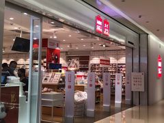 门面-名创优品(广东省广州琶洲保利广场店)