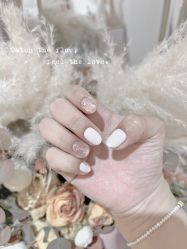-花系美·美甲美睫精品店