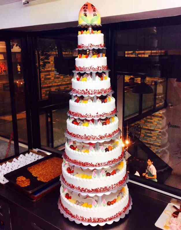 米兰米苏蛋糕(向高店)-"这家福清还算大的面包店 米兰米苏 这.