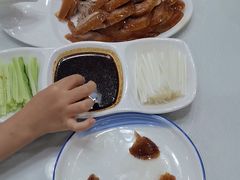 -六和聚传统烤鸭.天津菜(和平店)