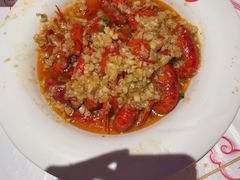 -肥肥虾庄·金牌油焖大虾(汉街SKP店)