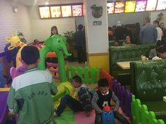 -迈德堡清真汉堡连锁(张家川店)