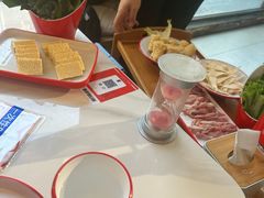 -毛辣果·贵州红酸汤牛肉火锅(西单店)