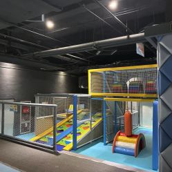 -反弹蹦床公园·亲子乐园·团建·派对(青岛融创茂店)