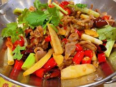 黔江泡椒鸡杂锅-郑百万·百万卤鹅重庆菜馆·家宴旗舰店(动物园店)