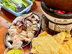 连州果园鸡-威邵鸡煲(西华路总店)