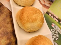 酥皮焗叉烧包-添好运点心专门店(深水埗店)