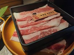 -牛YO寿喜烧·铁板烧和牛火锅自助(市府恒隆店)