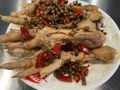 麻辣鸡爪-梁老三麻辣鸡头总店