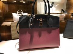 -乐蓬马歇百货公司(Rive Gauche)