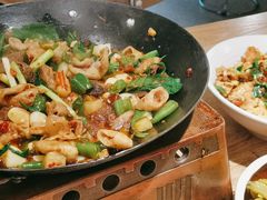 -聚鑫朋酸菜肥肠(文艺路口店)