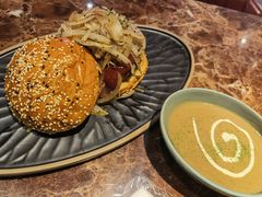 -Let'sBURGERplus·非常创意汉堡(三里屯店)