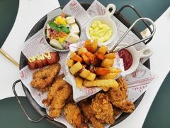 -露露家咖啡店