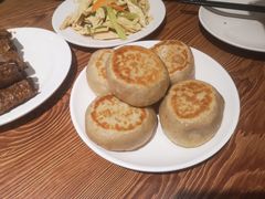 -清真吴记门钉肉饼·喜多利