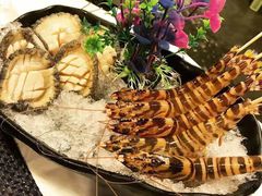 -鲜入围煮花胶鸡海鲜火锅