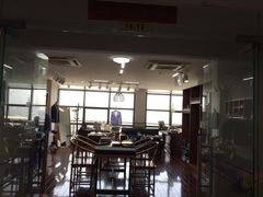 -尊卡诺高级西装礼服定制(江东中路店)