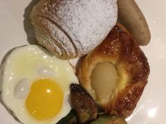 -三亚湾海居铂尔曼度假酒店