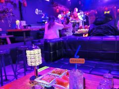 -喜鹊音乐酒馆(西街店)