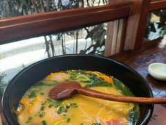 -银米·云南传统过桥米线(双廊黑金冠店)