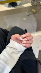 -丽心自助美甲美睫