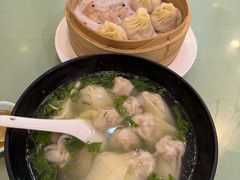 鲜肉小馄饨-白玉兰小吃(新村路店)