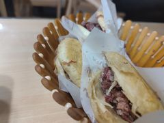 -闫家驴肉老店(华电一校店)