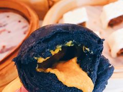 特色流沙包-潮府馆·非遗潮州菜·世纪公园(新国际博览中心店)