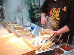 -呼啦面馆·头牌豌杂面(建新东路店)