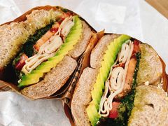 -Catch Bagel(芳草地店)