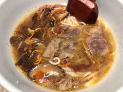 老鸡野生菌肥牛米线-云味馆·云南菜·云南米线(景田店)
