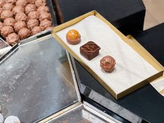 -Laderach 莱德拉(上海环贸iapm店)