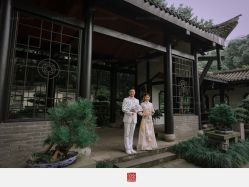 -黑马婚纱摄影
