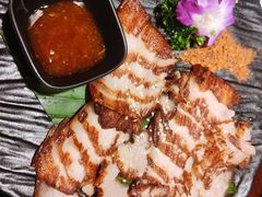 纳西烤山猪-觅山云南菜(泊富ICITY店)