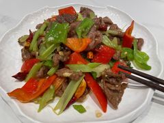 -犇逸·乐山跷脚牛肉·四川现炒(览海店)