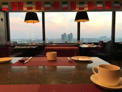 靠窗位-华厦大酒店·桃源西餐厅·自助餐
