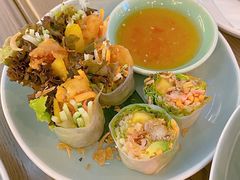 牛油果软壳蟹米纸卷-CHINCHIN 青青·泰国料理(万象食家店)