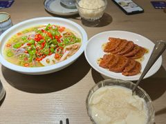 -望蓉城·古法酸菜鱼·川小馆(金桥国际店)