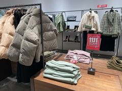 -URBAN REVIVO(西安Momopark店)